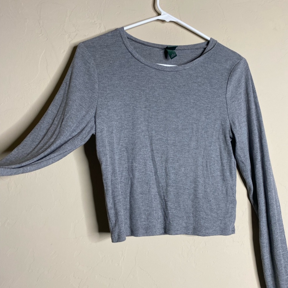Long sleeve crop tee